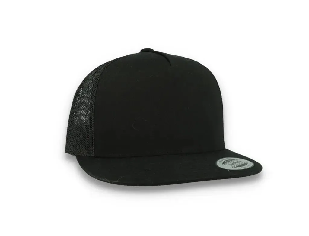 Classic Trucker Cap Black/Black - Yupoong 6006