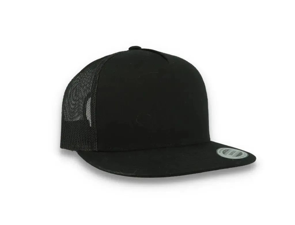 Classic Trucker Cap Black/Black - Yupoong 6006