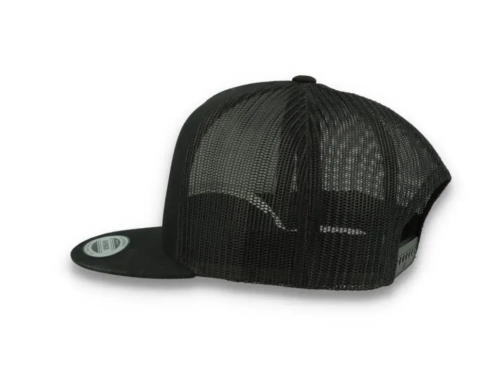 Classic Trucker Cap Black/Black - Yupoong 6006