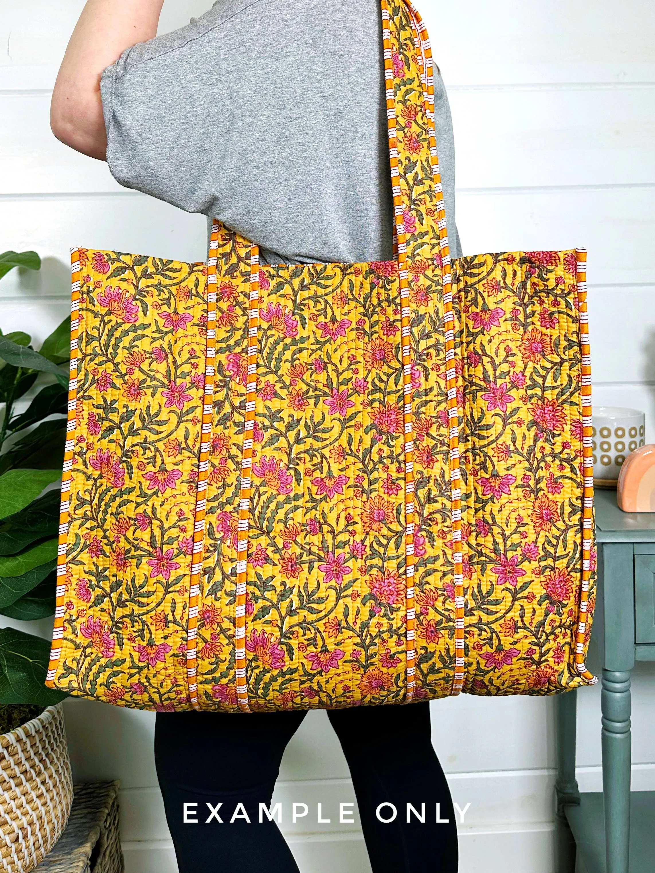 Cotton Quilted Block Print Tote Bag - Beige Jaguars Leopards