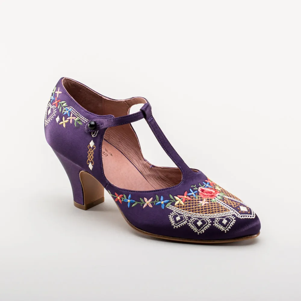 Daisy Women's Embroidered T-Straps (Purple)
