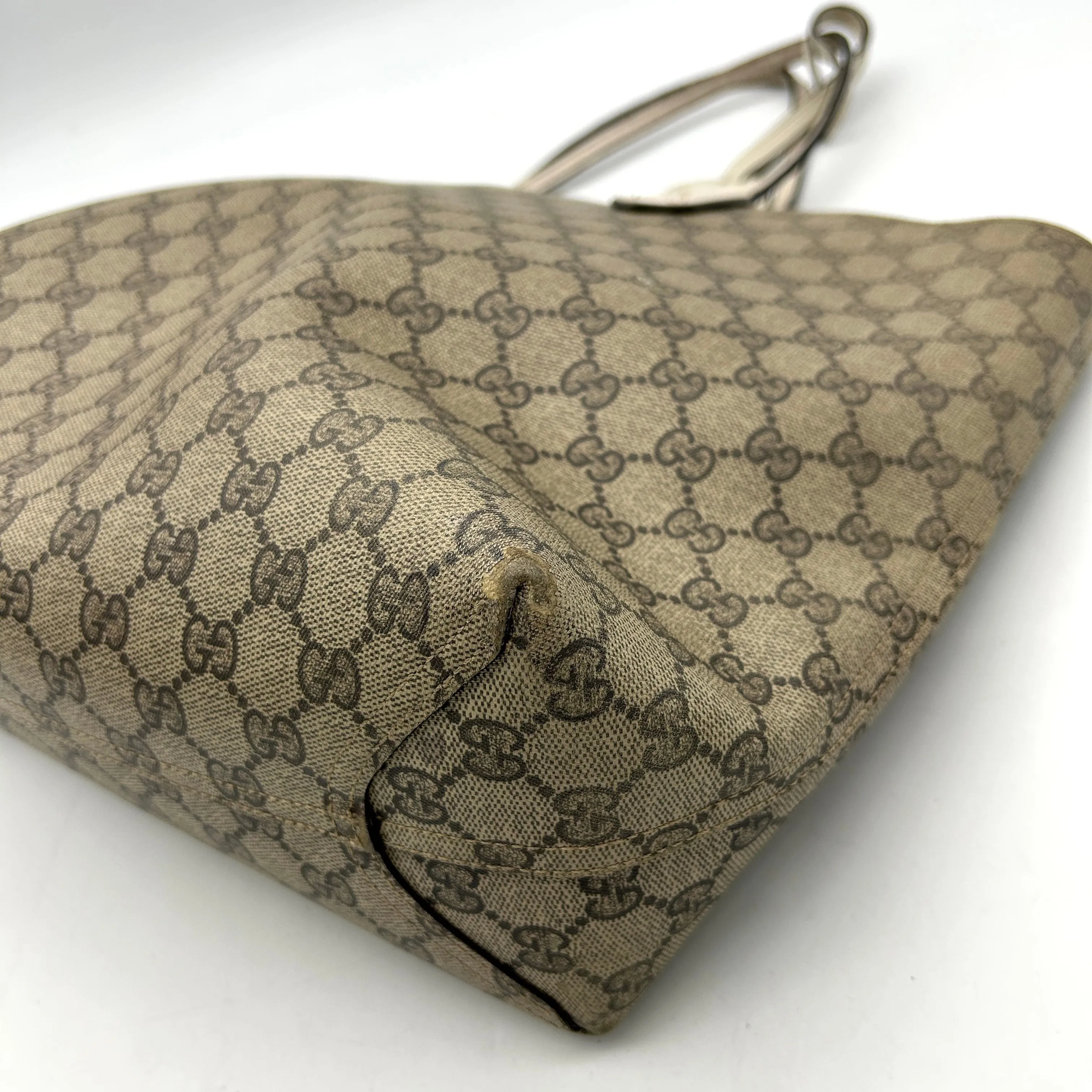 Gucci GG Supreme Reversible - Neutrals Totes, Handbags LA9223
