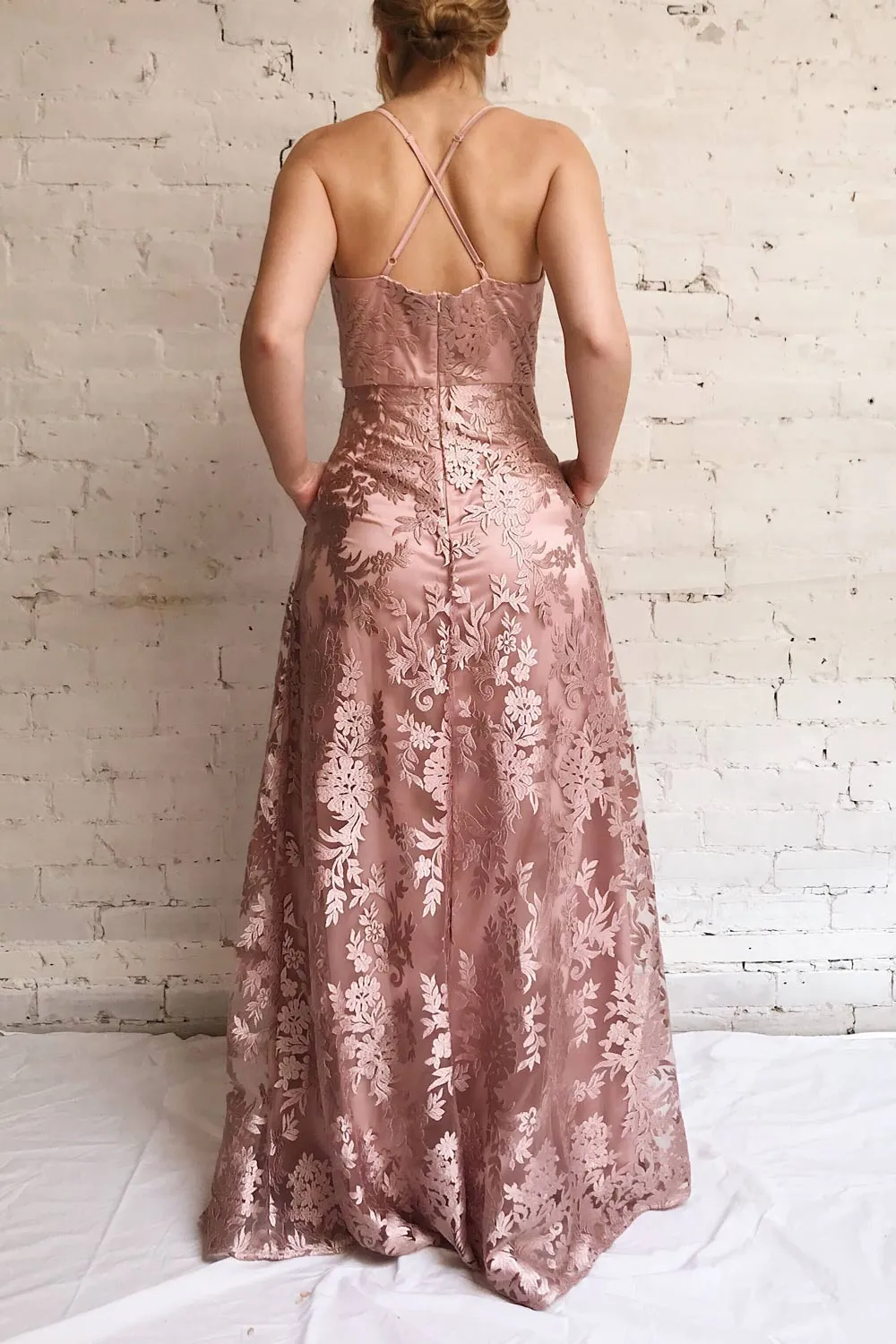 Lyaksandra | Pink Embroidered Dress