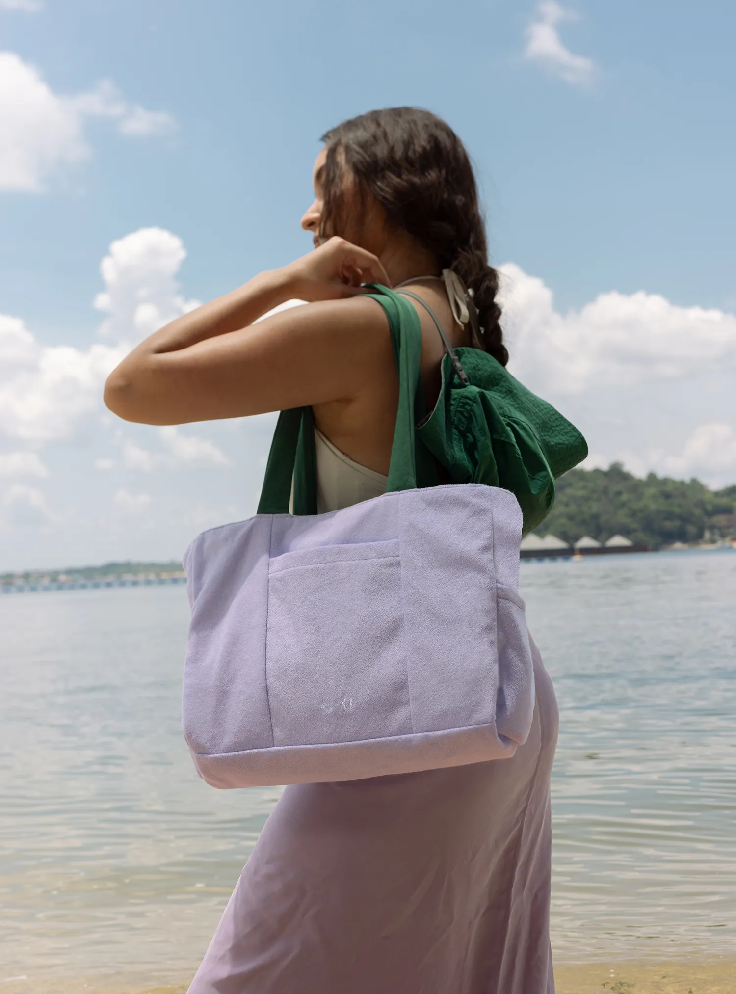 Reversible Multi-Pocket Tote (Moringa)