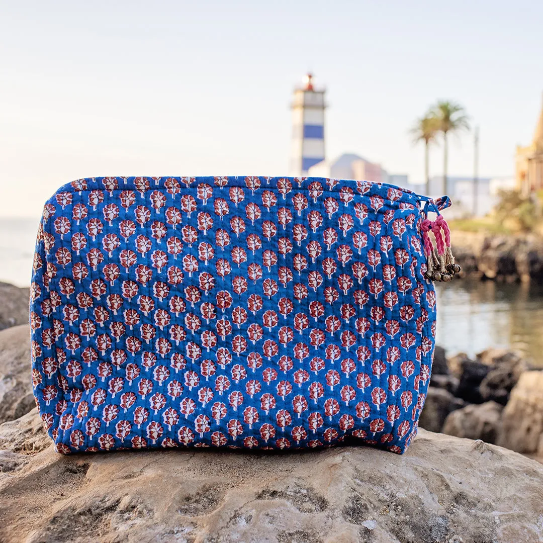 Small Quilted Pouch - Blue Lisbon Ditsy