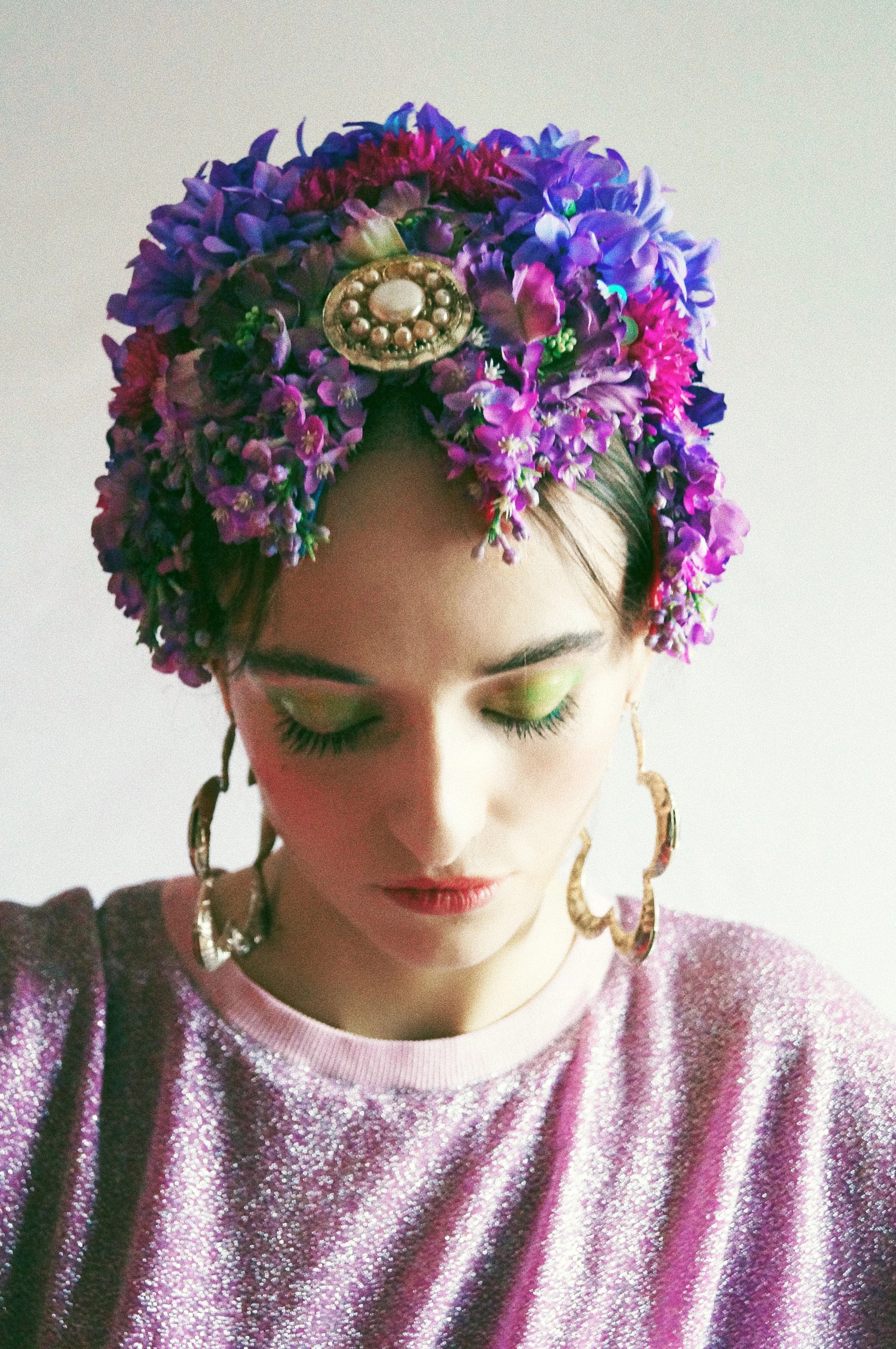 Vintage flowerbud skullcap purple headpiece bonnet
